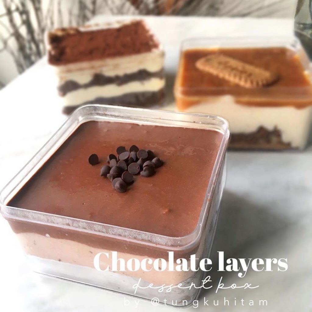 Chocolate layer dessert box